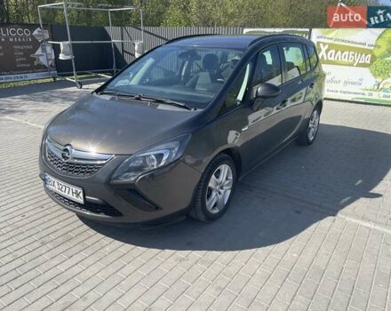Серый Опель Зафира, объемом двигателя 2 л и пробегом 220 тыс. км за 10750 $, фото 12 на Automoto.ua