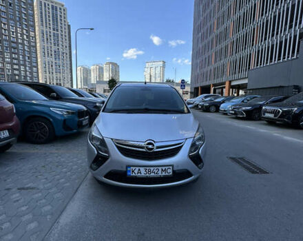 Сірий Опель Зафіра, об'ємом двигуна 2 л та пробігом 263 тис. км за 12000 $, фото 1 на Automoto.ua
