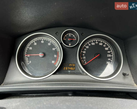 Серый Опель Зафира, объемом двигателя 1.8 л и пробегом 237 тыс. км за 8600 $, фото 9 на Automoto.ua