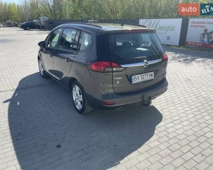 Серый Опель Зафира, объемом двигателя 2 л и пробегом 220 тыс. км за 10750 $, фото 14 на Automoto.ua