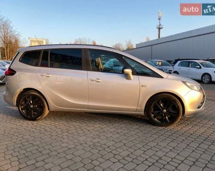 Серый Опель Зафира, объемом двигателя 2 л и пробегом 306 тыс. км за 9700 $, фото 3 на Automoto.ua