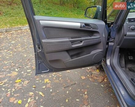 Опель Зафира 2014 в Киеве на Automoto.ua Серый Опель Зафира, объемом двигателя 1.8 л и пробегом 192 тыс. км за 8350 $, фото 24 на Automoto.ua
