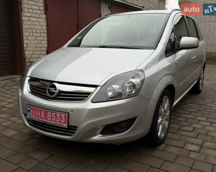 Серый Опель Зафира, объемом двигателя 1.8 л и пробегом 220 тыс. км за 7850 $, фото 14 на Automoto.ua