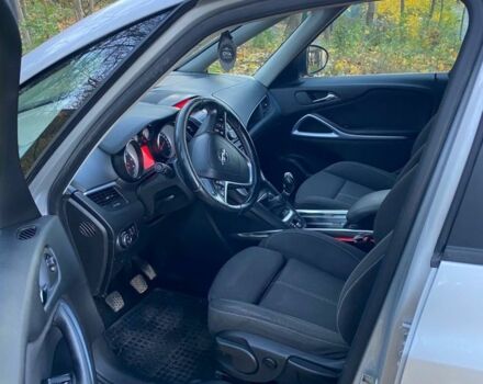 Серый Опель Зафира, объемом двигателя 2 л и пробегом 304 тыс. км за 9300 $, фото 6 на Automoto.ua