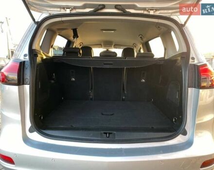 Серый Опель Зафира, объемом двигателя 2 л и пробегом 306 тыс. км за 9700 $, фото 16 на Automoto.ua