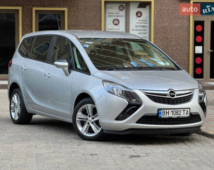 Серый Опель Зафира, объемом двигателя 2 л и пробегом 195 тыс. км за 11500 $, фото 7 на Automoto.ua