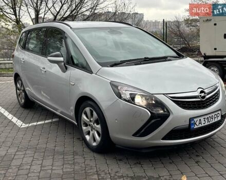 Серый Опель Зафира, объемом двигателя 2 л и пробегом 213 тыс. км за 6900 $, фото 1 на Automoto.ua