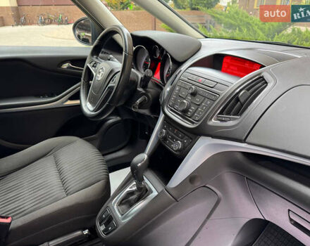 Серый Опель Зафира, объемом двигателя 2 л и пробегом 195 тыс. км за 11500 $, фото 16 на Automoto.ua