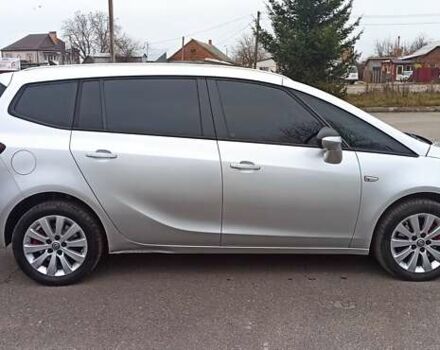 Серый Опель Зафира, объемом двигателя 1.96 л и пробегом 190 тыс. км за 11600 $, фото 3 на Automoto.ua