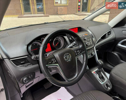 Серый Опель Зафира, объемом двигателя 2 л и пробегом 195 тыс. км за 11500 $, фото 17 на Automoto.ua