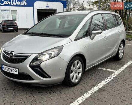 Серый Опель Зафира, объемом двигателя 2 л и пробегом 213 тыс. км за 6900 $, фото 2 на Automoto.ua