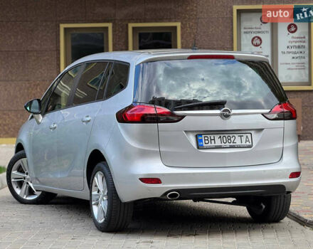 Серый Опель Зафира, объемом двигателя 2 л и пробегом 195 тыс. км за 11500 $, фото 12 на Automoto.ua