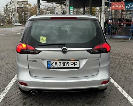 Серый Опель Зафира, объемом двигателя 2 л и пробегом 213 тыс. км за 6900 $, фото 5 на Automoto.ua