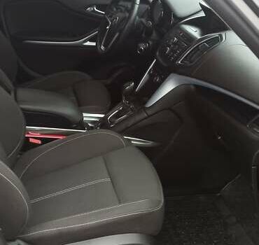 Серый Опель Зафира, объемом двигателя 1.96 л и пробегом 190 тыс. км за 11600 $, фото 10 на Automoto.ua