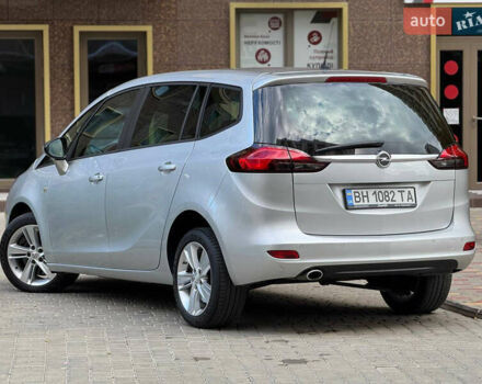 Серый Опель Зафира, объемом двигателя 2 л и пробегом 195 тыс. км за 11500 $, фото 13 на Automoto.ua