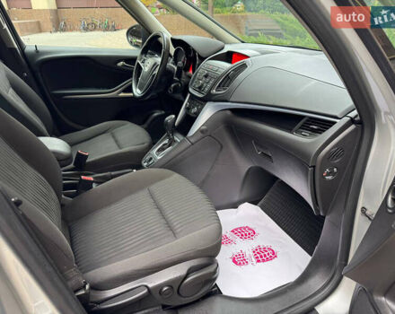 Серый Опель Зафира, объемом двигателя 2 л и пробегом 195 тыс. км за 11500 $, фото 29 на Automoto.ua