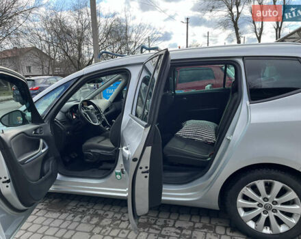 Сірий Опель Зафіра, об'ємом двигуна 1.6 л та пробігом 210 тис. км за 12000 $, фото 2 на Automoto.ua