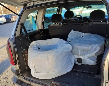 Сірий Опель Зафіра, об'ємом двигуна 2.2 л та пробігом 270 тис. км за 3300 $, фото 6 на Automoto.ua