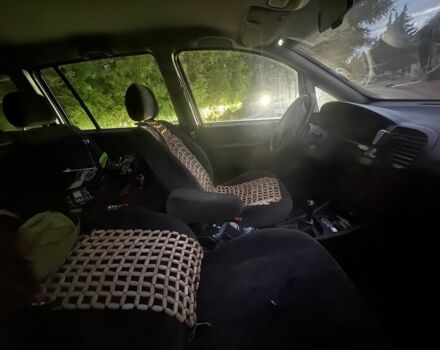 Серый Опель Зафира, объемом двигателя 1.6 л и пробегом 300 тыс. км за 1850 $, фото 3 на Automoto.ua