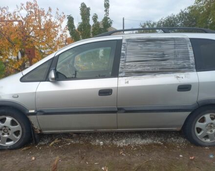 Серый Опель Зафира, объемом двигателя 1.8 л и пробегом 500 тыс. км за 2152 $, фото 3 на Automoto.ua