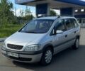 Серый Опель Зафира, объемом двигателя 1.6 л и пробегом 181 тыс. км за 3999 $, фото 1 на Automoto.ua