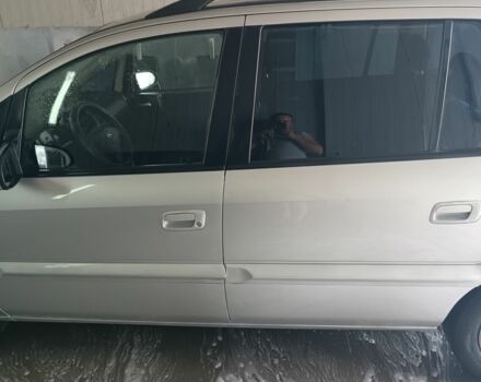 Серый Опель Зафира, объемом двигателя 2.2 л и пробегом 290 тыс. км за 3300 $, фото 9 на Automoto.ua