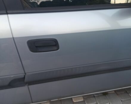 Серый Опель Зафира, объемом двигателя 2 л и пробегом 382 тыс. км за 3500 $, фото 3 на Automoto.ua