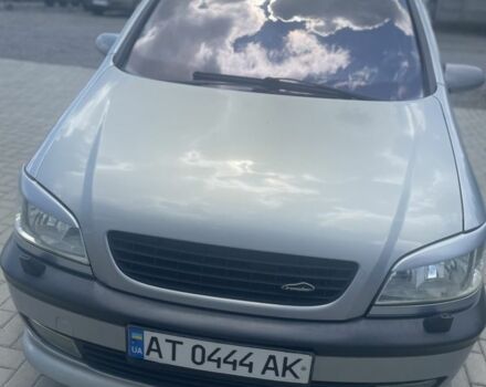 Серый Опель Зафира, объемом двигателя 2.2 л и пробегом 200 тыс. км за 3650 $, фото 1 на Automoto.ua