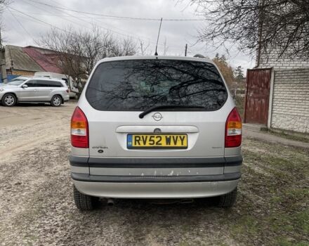 Серый Опель Зафира, объемом двигателя 2.2 л и пробегом 210 тыс. км за 1950 $, фото 4 на Automoto.ua