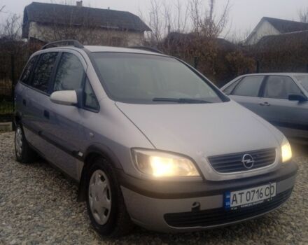 Серый Опель Зафира, объемом двигателя 0 л и пробегом 248 тыс. км за 1950 $, фото 1 на Automoto.ua