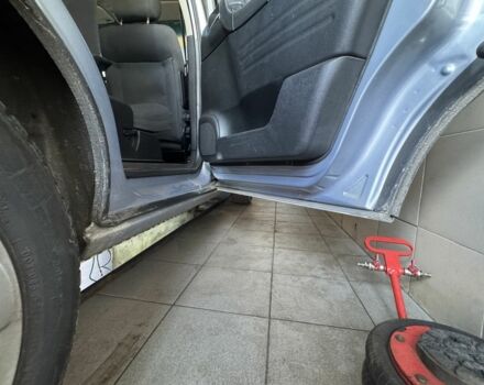 Серый Опель Зафира, объемом двигателя 2 л и пробегом 270 тыс. км за 2408 $, фото 11 на Automoto.ua