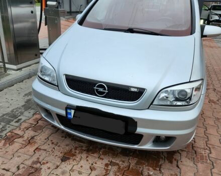 Серый Опель Зафира, объемом двигателя 2 л и пробегом 267 тыс. км за 4300 $, фото 1 на Automoto.ua