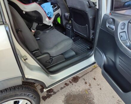 Серый Опель Зафира, объемом двигателя 2 л и пробегом 380 тыс. км за 3299 $, фото 20 на Automoto.ua