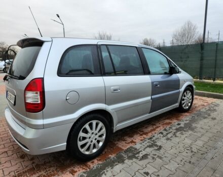 Серый Опель Зафира, объемом двигателя 2 л и пробегом 267 тыс. км за 4300 $, фото 3 на Automoto.ua