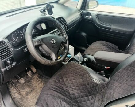 Серый Опель Зафира, объемом двигателя 2.2 л и пробегом 400 тыс. км за 4000 $, фото 4 на Automoto.ua