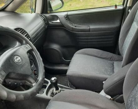 Серый Опель Зафира, объемом двигателя 2 л и пробегом 241 тыс. км за 1450 $, фото 3 на Automoto.ua