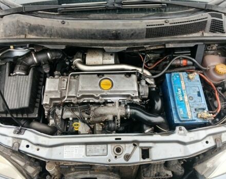 Серый Опель Зафира, объемом двигателя 2.2 л и пробегом 400 тыс. км за 4000 $, фото 1 на Automoto.ua