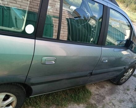 Серый Опель Зафира, объемом двигателя 2 л и пробегом 354 тыс. км за 4000 $, фото 2 на Automoto.ua