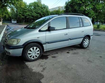 Серый Опель Зафира, объемом двигателя 2 л и пробегом 380 тыс. км за 3299 $, фото 1 на Automoto.ua