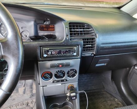 Серый Опель Зафира, объемом двигателя 2 л и пробегом 380 тыс. км за 3299 $, фото 18 на Automoto.ua