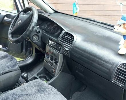 Серый Опель Зафира, объемом двигателя 0 л и пробегом 290 тыс. км за 3600 $, фото 6 на Automoto.ua