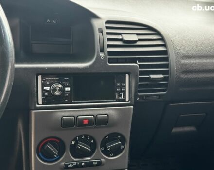 Сірий Опель Зафіра, об'ємом двигуна 1.8 л та пробігом 116 тис. км за 5790 $, фото 14 на Automoto.ua