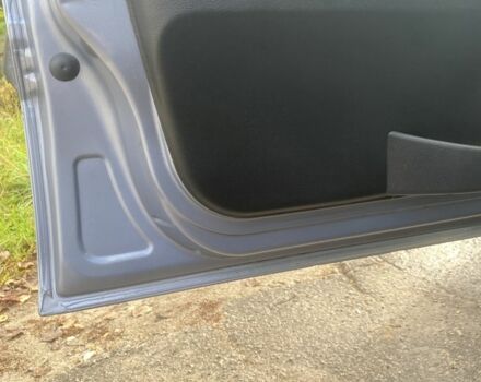 Серый Опель Зафира, объемом двигателя 2.2 л и пробегом 237 тыс. км за 4750 $, фото 6 на Automoto.ua