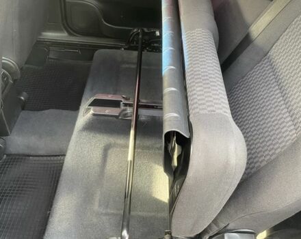 Серый Опель Зафира, объемом двигателя 2.2 л и пробегом 237 тыс. км за 4750 $, фото 14 на Automoto.ua