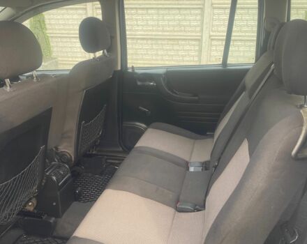 Сірий Опель Зафіра, об'ємом двигуна 1.8 л та пробігом 245 тис. км за 4500 $, фото 9 на Automoto.ua