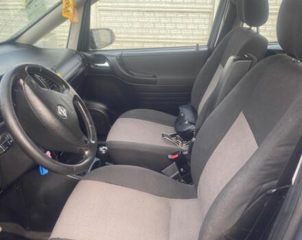 Сірий Опель Зафіра, об'ємом двигуна 1.8 л та пробігом 245 тис. км за 4500 $, фото 7 на Automoto.ua