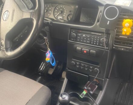 Сірий Опель Зафіра, об'ємом двигуна 1.8 л та пробігом 245 тис. км за 4500 $, фото 11 на Automoto.ua