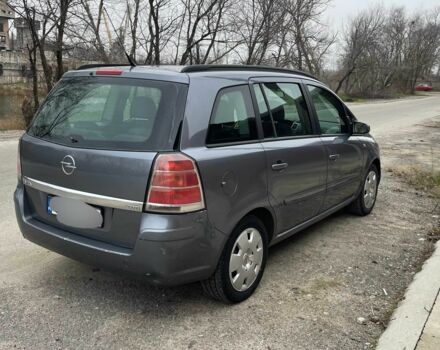 Серый Опель Зафира, объемом двигателя 1.9 л и пробегом 350 тыс. км за 2800 $, фото 1 на Automoto.ua