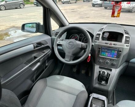 Серый Опель Зафира, объемом двигателя 1.6 л и пробегом 180 тыс. км за 6690 $, фото 16 на Automoto.ua