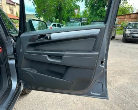 Серый Опель Зафира, объемом двигателя 1.6 л и пробегом 180 тыс. км за 6690 $, фото 24 на Automoto.ua